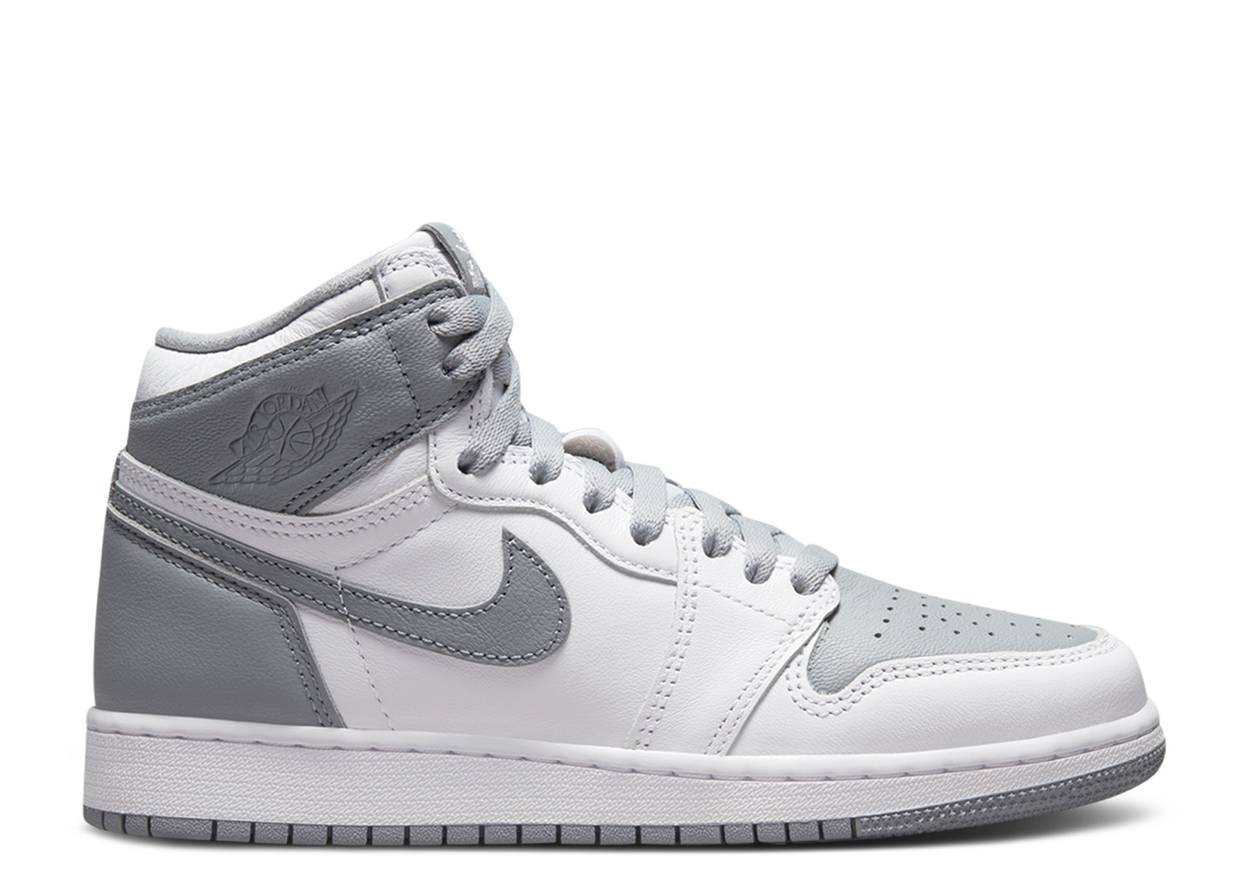 Air Jordan 1 High Stealth