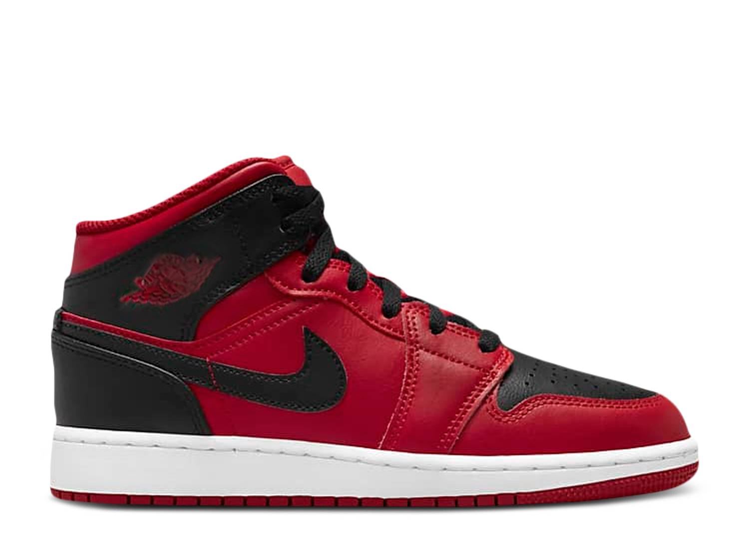 Air Jordan 1 Mid Reverse Bred