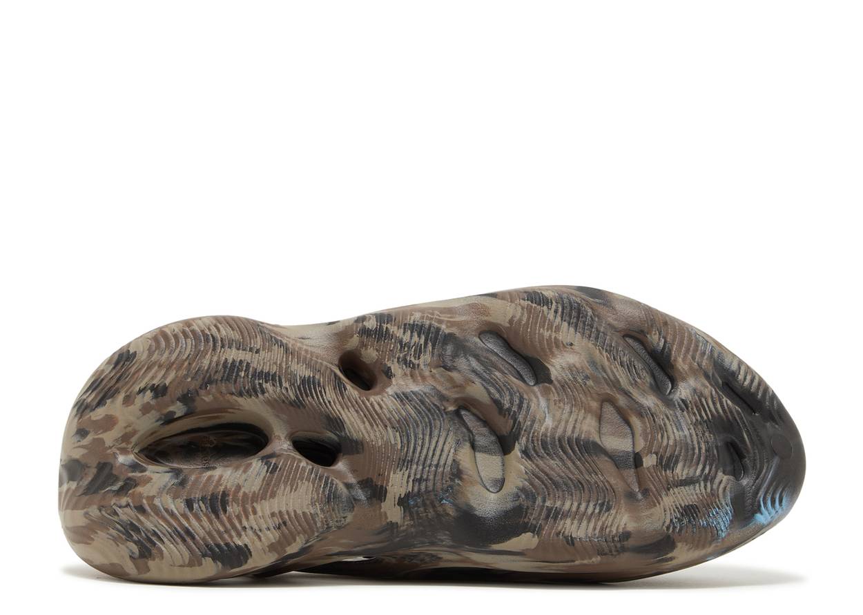 Yeezy Foam Runner 'MX Cinder' – HEAD2SOLE